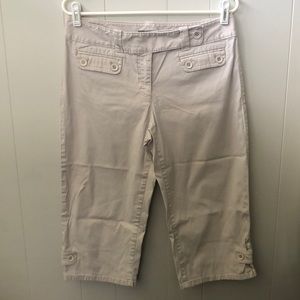 Ann Taylor khaki capri pants
